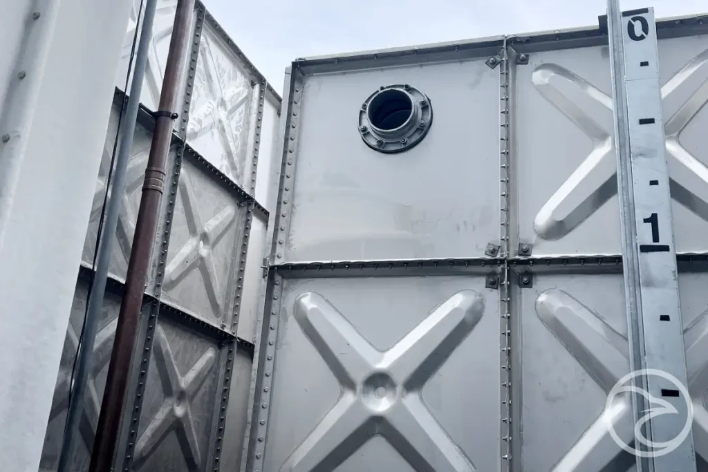 Inspection of a stainless steel panel tank before applying a liner