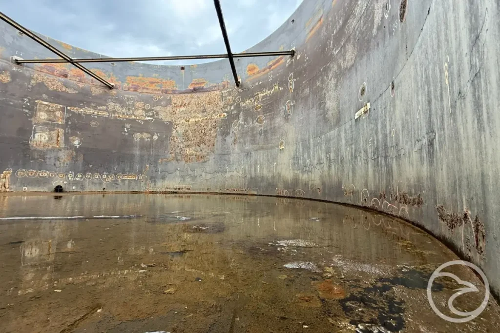 storage tank cleaning process removing sludge and residue